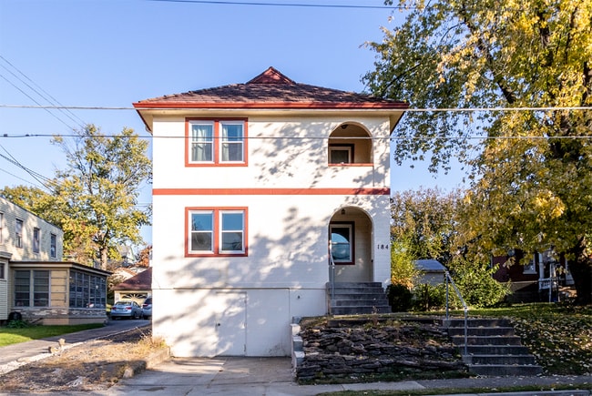 184 Meadow Ave