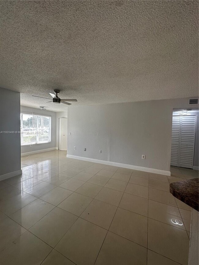12760 Vista Isles Dr in Sunrise, FL - Building Photo - Building Photo