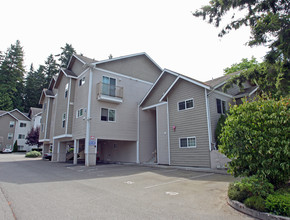 Hidden Greens Condo in Everett, WA - Building Photo - Building Photo