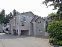 Hidden Greens Condo in Everett, WA - Foto de edificio - Building Photo