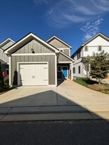 26 Wheeler Rd in Weaverville, NC - Building Photo