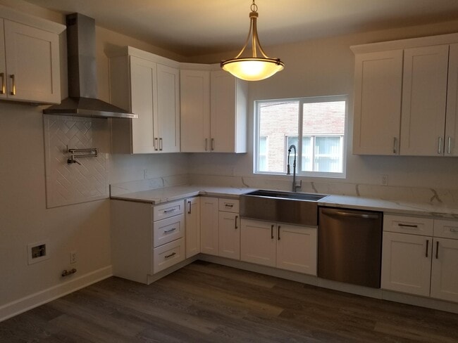 414 S St Louis St, Unit 414