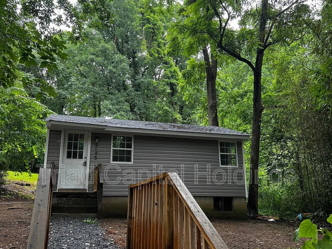 property at 4145 Lexwin Ave