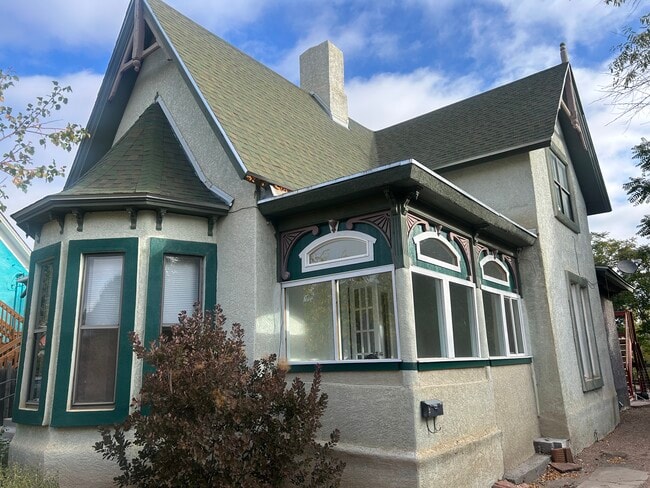 225 Midway Ave, Unit 225 Midway Ave. Downstair in Pueblo, CO - Building Photo - Building Photo