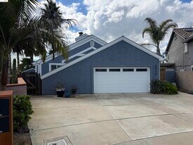 2226 Cove Ct in Discovery Bay, CA - Building Photo