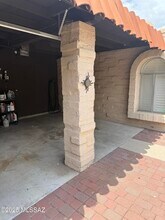 810 N Camino Santiago in Tucson, AZ - Building Photo - Building Photo