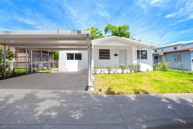 4647 NW 15th Ct in Miami, FL - Building Photo - Building Photo