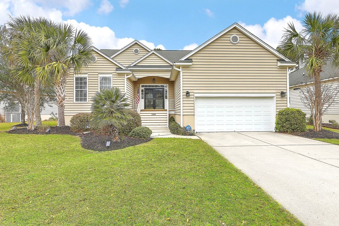 1485 Oakhurst Dr in Mount Pleasant, SC - Building Photo