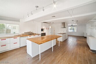 4312 San Angelo Ave in Las Vegas, NV - Building Photo - Building Photo