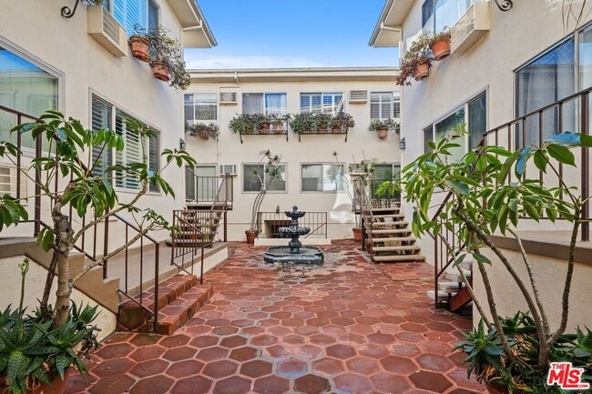 1951 Malcolm Ave in Los Angeles, CA - Building Photo - Building Photo