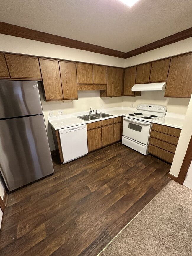 property at 3535 Ivy Commons Dr