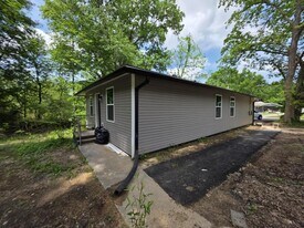 220 Fisk Ave in Oak Ridge, TN - Building Photo