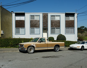 40 Chelsea Ct in Daly City, CA - Building Photo - Building Photo