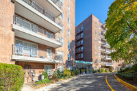 Imperial Towers in Staten Island, NY - Building Photo - Building Photo