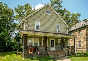 690-692 Carpenter St in Akron, OH - Building Photo