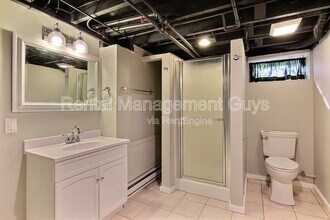 2041 Laurel Ave in St. Paul, MN - Building Photo - Building Photo