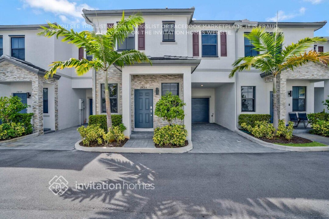 2835 SW 16th Terrace in Fort Lauderdale, FL - Building Photo
