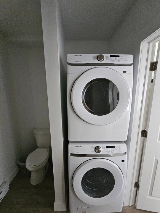 87 Weldon St in Moncton, NB - Building Photo