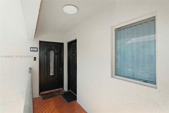 5530 W 26th Ct in Hialeah, FL - Building Photo - Building Photo