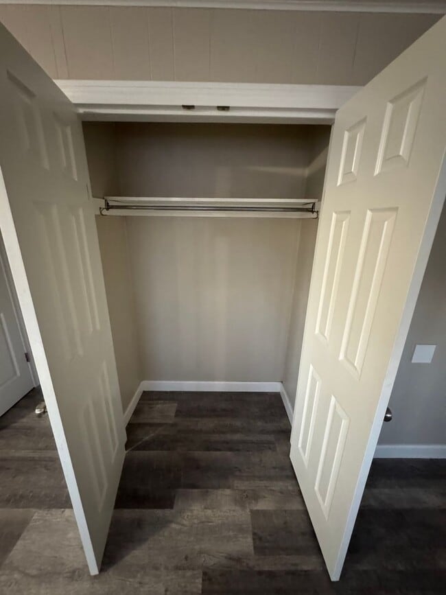 property at 101-103-103 Green Oaks Dr