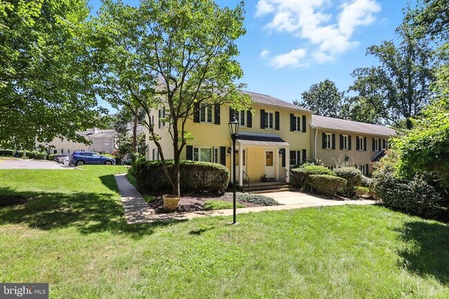 property at 9882 Hollow Glen Pl