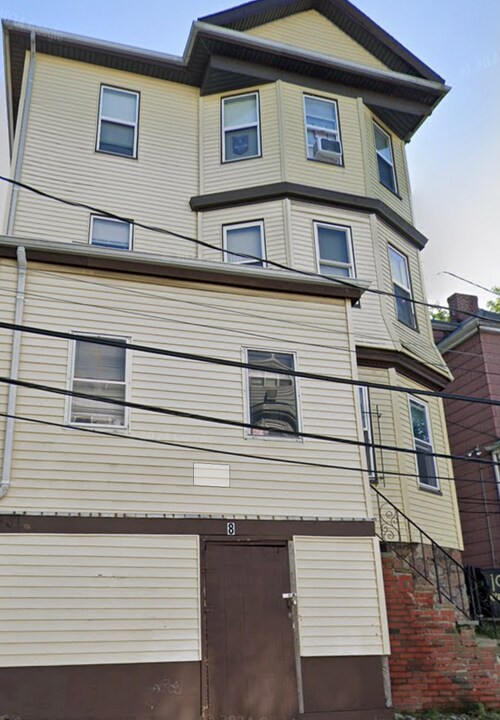 8 Eldora St, Unit 2 in Boston, MA - Building Photo