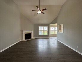 3768 Naples Ct N in Clarksville, TN - Building Photo