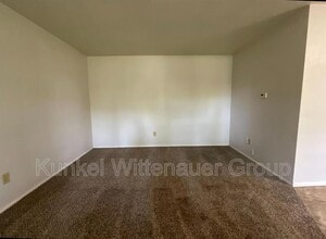 900 8th St in Highland, IL - Building Photo - Building Photo