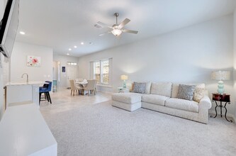 12817 Stanford Dr, Unit 72 in Austin, TX - Foto de edificio - Building Photo