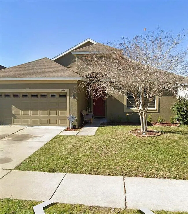 property at 2528 Ladoga Dr