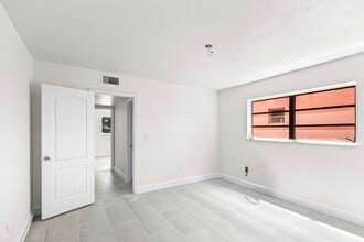 1882 SW 17th Ave in Miami, FL - Building Photo - Building Photo