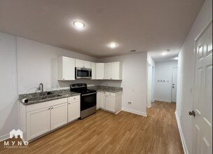 3034 W Salinas in San Antonio, TX - Building Photo - Building Photo