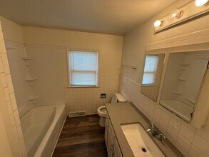 2309 W Southgate St in Wichita, KS - Building Photo - Building Photo