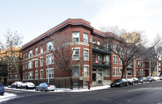 4118 N Clarendon Ave Apartments