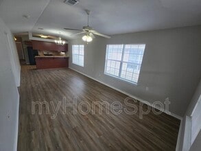 3115 Flintlock Dr in Pensacola, FL - Building Photo - Building Photo