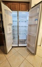 3252 NW 103rd Pl in Doral, FL - Building Photo - Building Photo