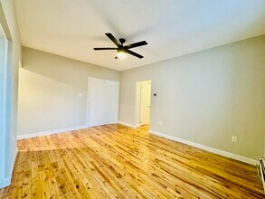 11 W 44th St in Bayonne, NJ - Building Photo - Building Photo