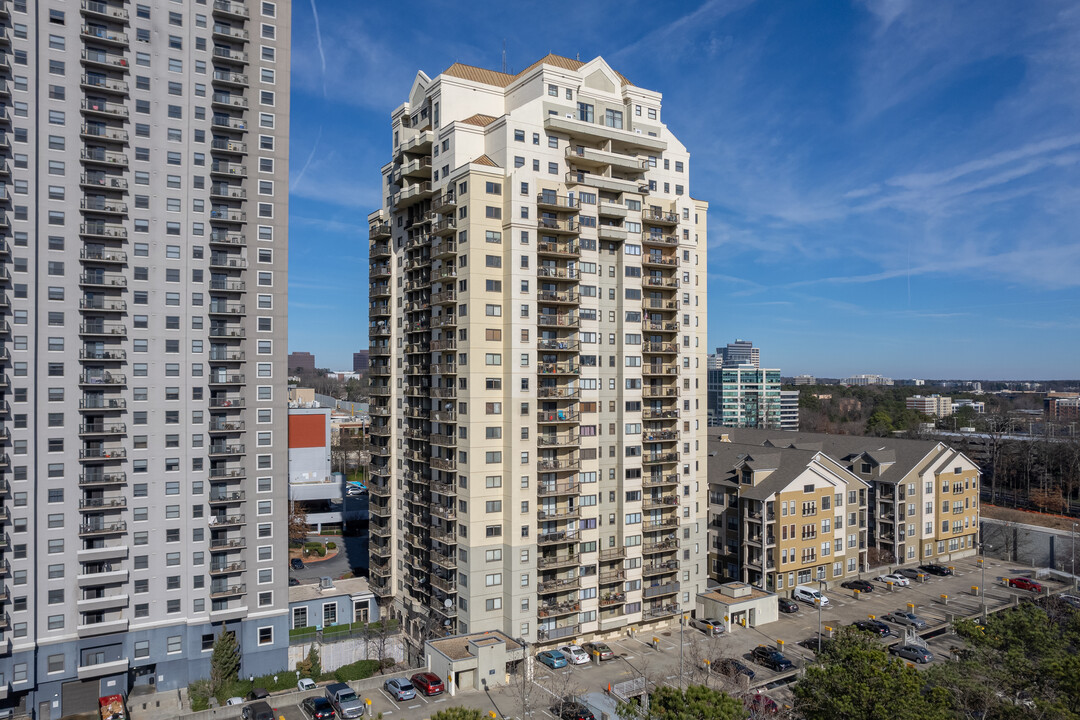 Parks Tower in Atlanta, GA - Building Photo