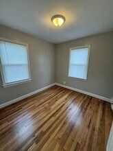 2350 Hunter Pl SE in Washington, DC - Building Photo - Building Photo