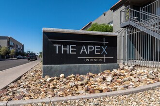 Apex on Central in Phoenix, AZ - Foto de edificio - Building Photo