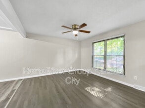 19112 E 14 Terrace N in Independence, MO - Building Photo - Building Photo