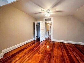 20 Winslow Rd, Unit 2 in Brookline, MA - Building Photo - Building Photo