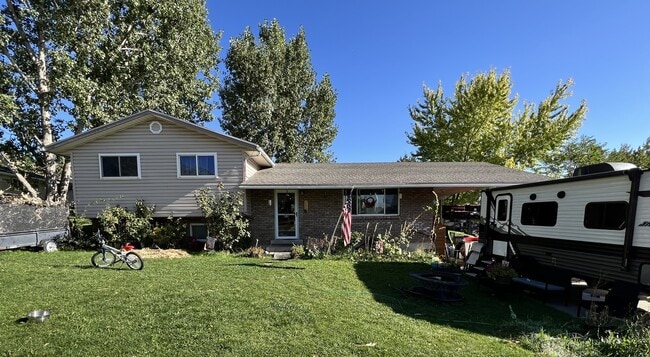 property at 1340 E Navajo Dr