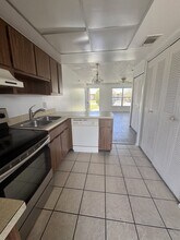 37 Las Brisas Way in Kissimmee, FL - Building Photo - Building Photo