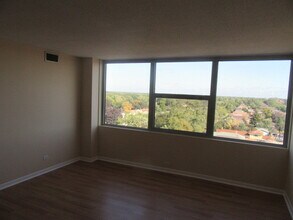 7234 W North Ave in Elmwood Park, IL - Building Photo - Building Photo