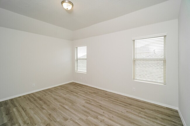 5306 Freshwater Way in San Antonio, TX - Foto de edificio - Building Photo