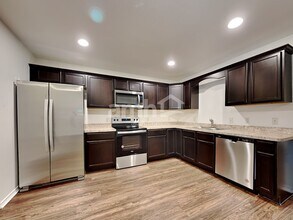 1922 Cross Oaks Dr in Lancaster, TX - Building Photo - Building Photo