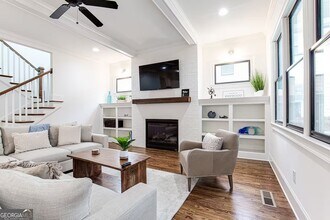 222 Kirkwood Rd NE in Atlanta, GA - Building Photo - Building Photo