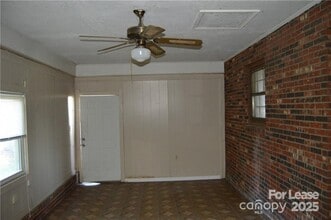 2210 Salisbury Hwy in Statesville, NC - Building Photo - Building Photo