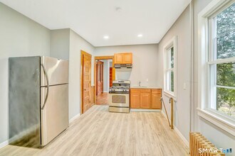 114 Buckingham St in Waterbury, CT - Building Photo - Building Photo